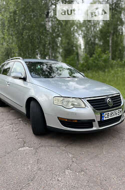 Универсал Volkswagen Passat 2005 в Чернигове