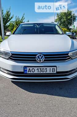 Универсал Volkswagen Passat 2015 в Берегово