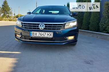 Седан Volkswagen Passat 2017 в Ізяславі