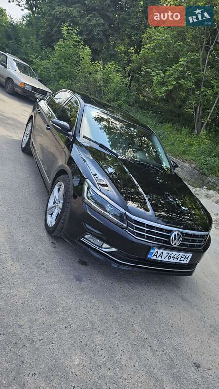 Седан Volkswagen Passat 2016 в Киеве фото 12 Седан Volkswagen Passat 2016 в Киеве
