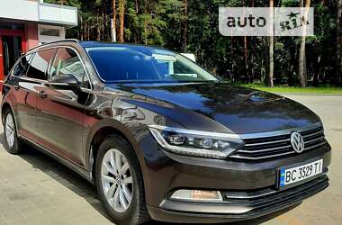 Універсал Volkswagen Passat 2015 в Львові