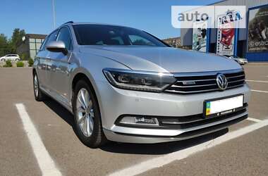 Універсал Volkswagen Passat 2015 в Ковелі