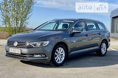 Універсал Volkswagen Passat 2015 в Умані