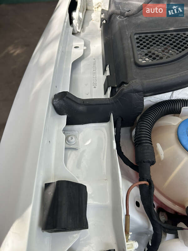 Седан Volkswagen Passat 2015 в Днепре