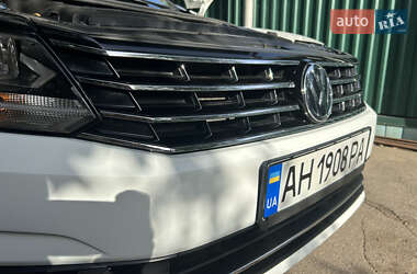 Седан Volkswagen Passat 2015 в 