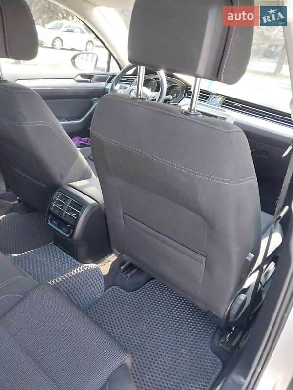 Универсал Volkswagen Passat 2016 в Кривом Роге