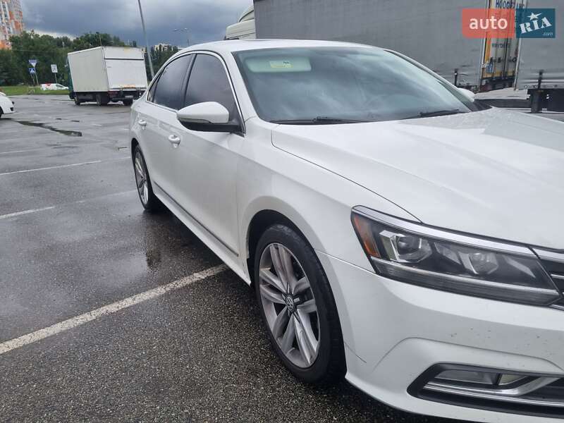 Седан Volkswagen Passat 2016 в Києві фото 7 Седан Volkswagen Passat 2016 в Києві