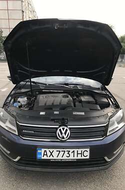 Універсал Volkswagen Passat 2012 в Харкові