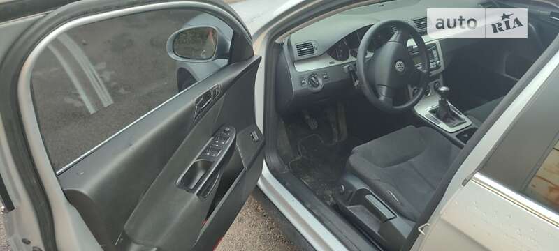 Универсал Volkswagen Passat 2008 в Киеве
