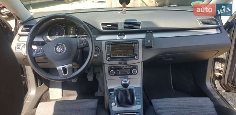 Универсал Volkswagen Passat 2011 в Луцке