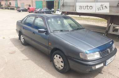 Седан Volkswagen Passat 1996 в Белой Церкви