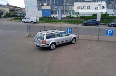 Универсал Volkswagen Passat 2003 в Житомире