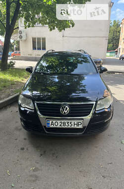 Універсал Volkswagen Passat 2008 в Ужгороді