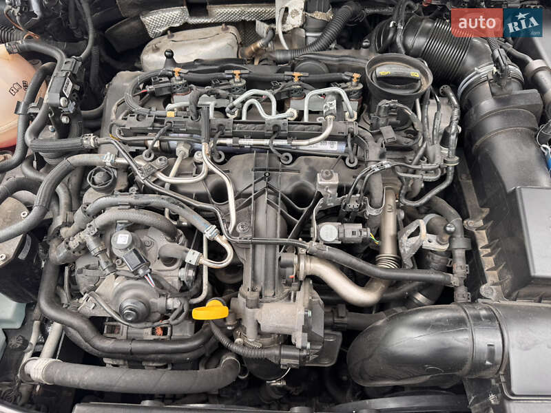 Универсал Volkswagen Passat 2014 в Житомире