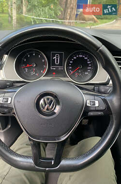 Универсал Volkswagen Passat 2015 в 