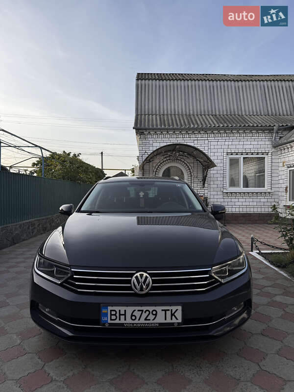 Универсал Volkswagen Passat 2017 в Одессе