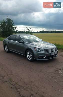 Седан Volkswagen Passat 2016 в 