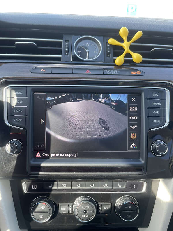 Универсал Volkswagen Passat 2015 в Вишневом