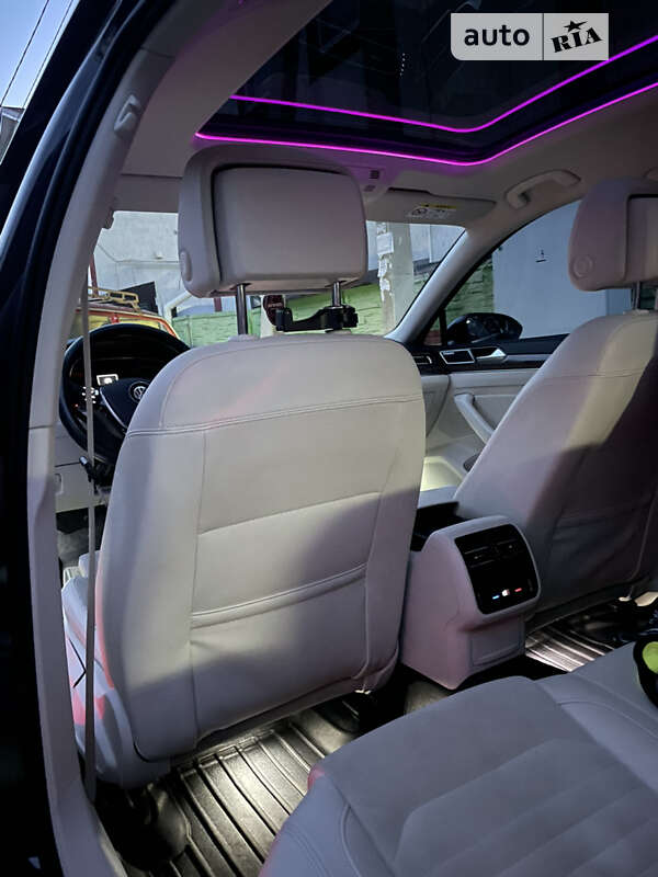 Универсал Volkswagen Passat 2015 в Вишневом