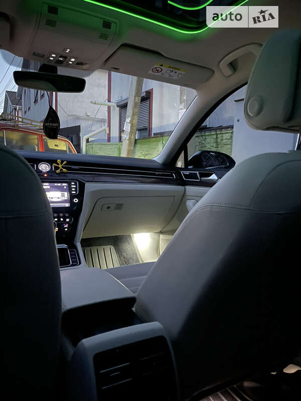 Универсал Volkswagen Passat 2015 в Вишневом