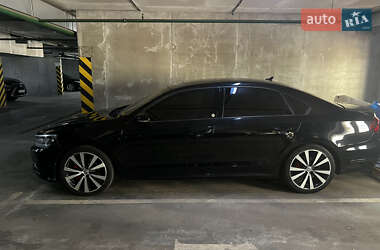 Седан Volkswagen Passat 2018 в Одесі