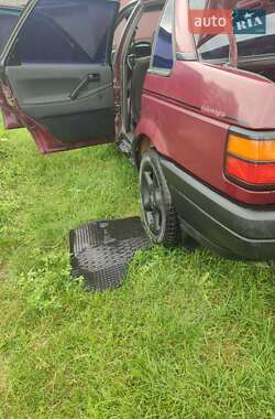 Седан Volkswagen Passat 1989 в 