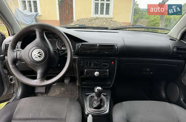 Седан Volkswagen Passat 2001 в 