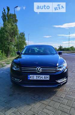 Седан Volkswagen Passat 2014 в Александрие