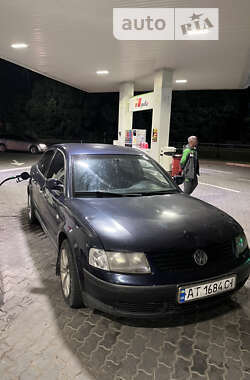 Седан Volkswagen Passat 1997 в Івано-Франківську
