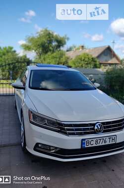Седан Volkswagen Passat 2018 в Золочеве