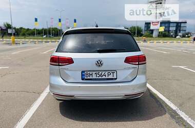 Универсал Volkswagen Passat 2016 в Одессе