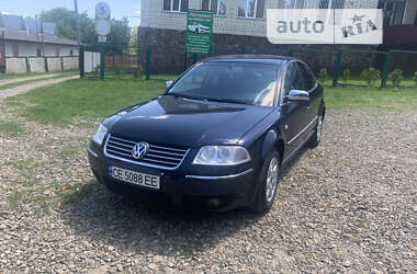 Седан Volkswagen Passat 2003 в Кицмани