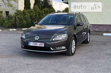 Універсал Volkswagen Passat 2012 в Калуші