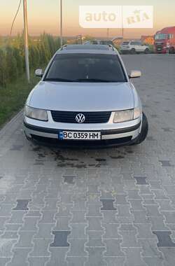 Універсал Volkswagen Passat 1999 в Львові