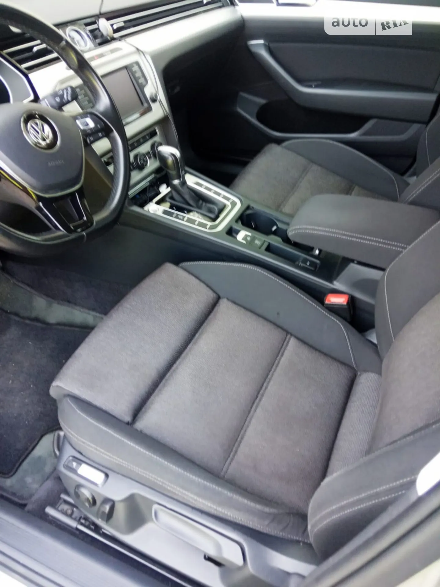 2017 Volkswagen Passat - мініатюра 18
