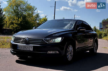 Седан Volkswagen Passat 2016 в 