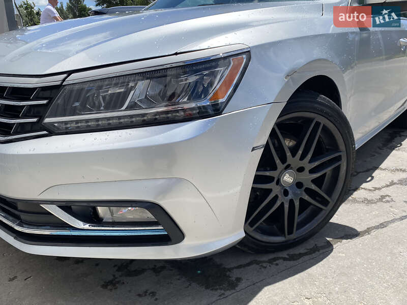 Седан Volkswagen Passat 2017 в Киеве фото 6 Седан Volkswagen Passat 2017 в Киеве