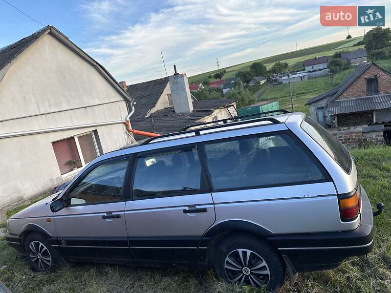 Універсал Volkswagen Passat 1989 в Підгайцях