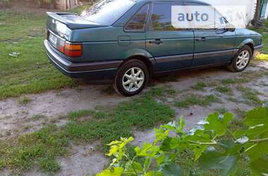 Седан Volkswagen Passat 1992 в Василькове