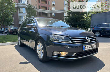 Універсал Volkswagen Passat 2013 в Києві