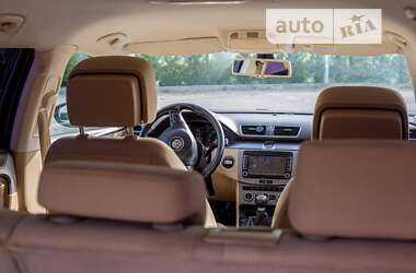 Универсал Volkswagen Passat 2012 в 