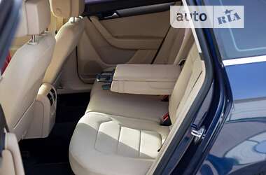 Универсал Volkswagen Passat 2012 в Ивано-Франковске