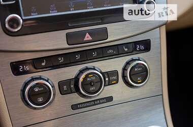 Универсал Volkswagen Passat 2012 в 