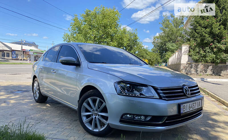 Седан Volkswagen Passat 2011 в Кременчуці