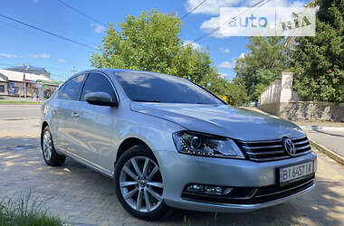 Седан Volkswagen Passat 2011 в Кременчуці