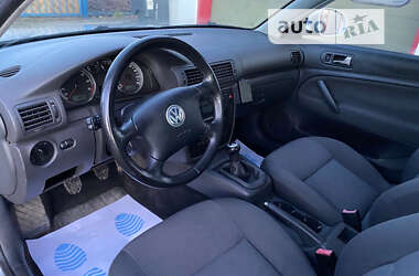 Седан Volkswagen Passat 2004 в Тячеве