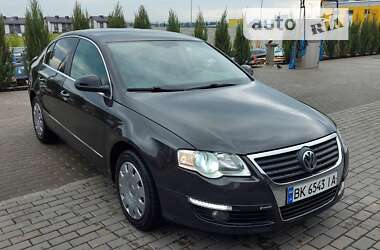 Седан Volkswagen Passat 2007 в Рівному