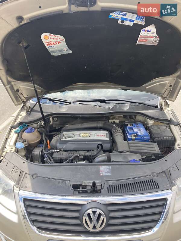 Седан Volkswagen Passat 2008 в Києві