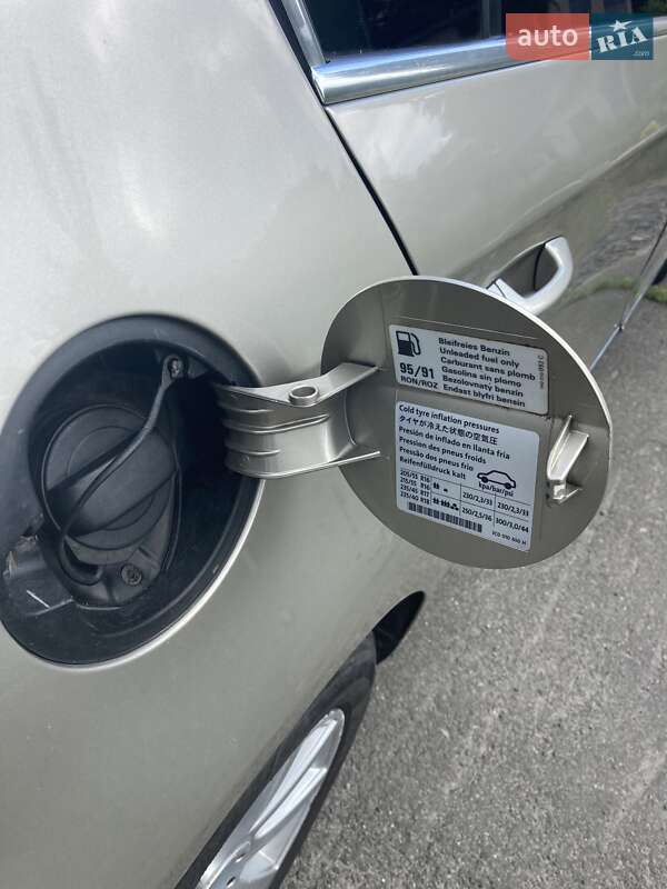 Седан Volkswagen Passat 2008 в Києві