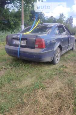 Седан Volkswagen Passat 1998 в Сумах